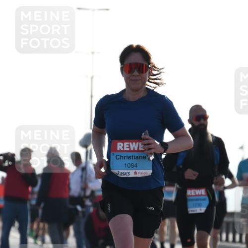 03.10.2026 - Köhlbrandbrückenlauf LenaG. http://msf.ph/oto/10657756 03.10.2026 09:24:25 Position 1 1084, 1730 meine-sportfotos.de