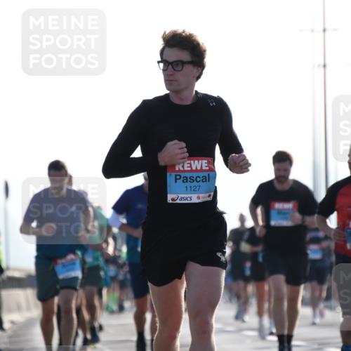 03.10.2026 - Köhlbrandbrückenlauf LenaG. http://msf.ph/oto/10657900 03.10.2026 09:25:43 Position 1 1127, 1293 meine-sportfotos.de