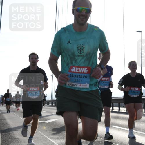 03.10.2026 - Köhlbrandbrückenlauf LenaG. http://msf.ph/oto/10657987 03.10.2026 09:26:02 Position 1 1339, 2351, 2264, 2343, 2296 meine-sportfotos.de