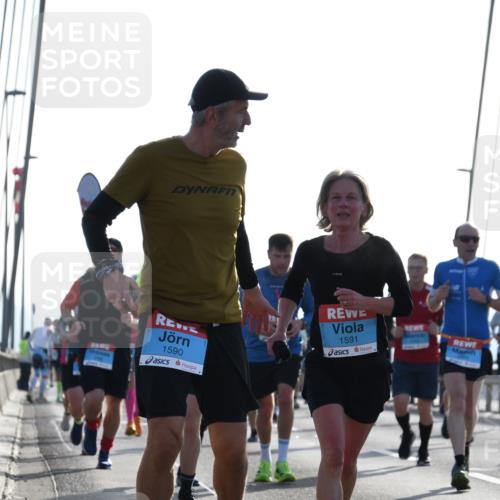 03.10.2026 - Köhlbrandbrückenlauf LenaG. http://msf.ph/oto/10658027 03.10.2026 09:26:25 Position 1 1590, 1591 meine-sportfotos.de