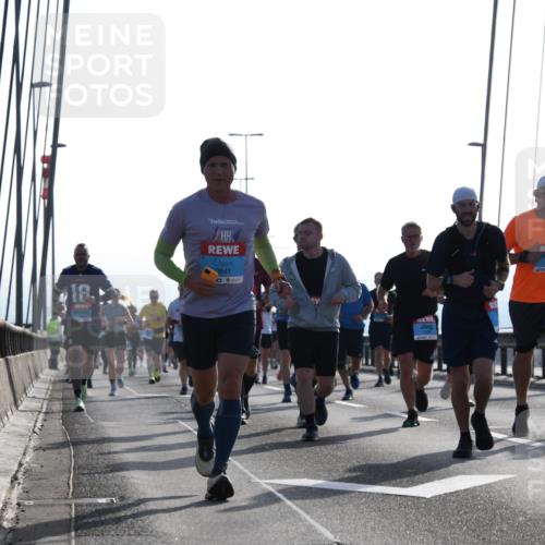 03.10.2026 - Köhlbrandbrückenlauf LenaG. http://msf.ph/oto/10658192 03.10.2026 09:27:17 Position 1 18, 3841 meine-sportfotos.de