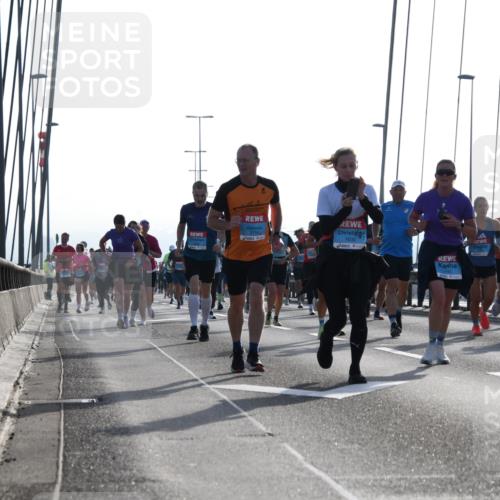 03.10.2026 - Köhlbrandbrückenlauf LenaG. http://msf.ph/oto/10658349 03.10.2026 09:27:54 Position 1 3759, 1630 meine-sportfotos.de
