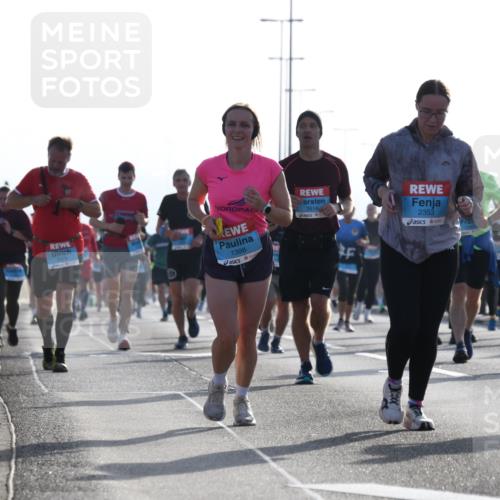03.10.2026 - Köhlbrandbrückenlauf LenaG. http://msf.ph/oto/10658422 03.10.2026 09:28:06 Position 1 1398, 2614, 2353, 2579 meine-sportfotos.de