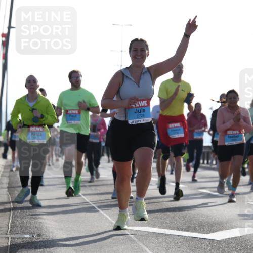 03.10.2026 - Köhlbrandbrückenlauf LenaG. http://msf.ph/oto/10658606 03.10.2026 09:29:00 Position 1 2678, 2728 meine-sportfotos.de