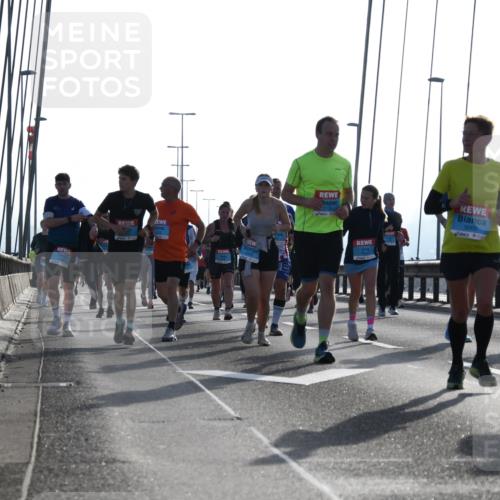 03.10.2026 - Köhlbrandbrückenlauf LenaG. http://msf.ph/oto/10658646 03.10.2026 09:29:14 Position 1 3005 meine-sportfotos.de