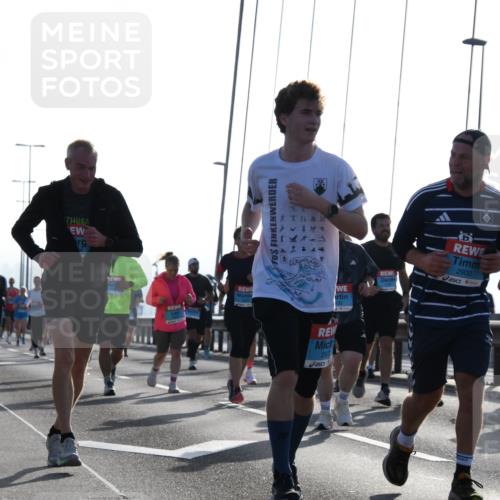 03.10.2026 - Köhlbrandbrückenlauf LenaG. http://msf.ph/oto/10658738 03.10.2026 09:30:16 Position 1 287, 2900 meine-sportfotos.de