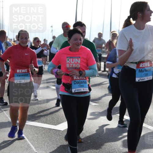 03.10.2026 - Köhlbrandbrückenlauf LenaG. http://msf.ph/oto/10658848 03.10.2026 09:31:20 Position 1 2996, 1986, 1336, 2816 meine-sportfotos.de