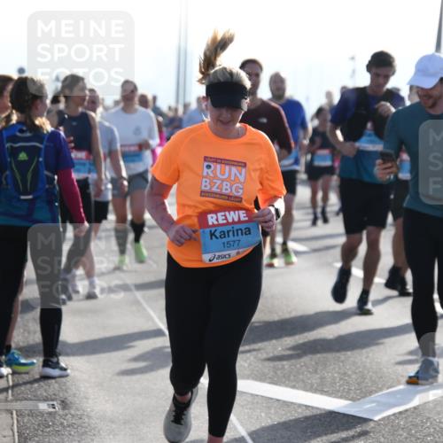 03.10.2026 - Köhlbrandbrückenlauf LenaG. http://msf.ph/oto/10658865 03.10.2026 09:31:33 Position 1 1577, 3264, 6 meine-sportfotos.de