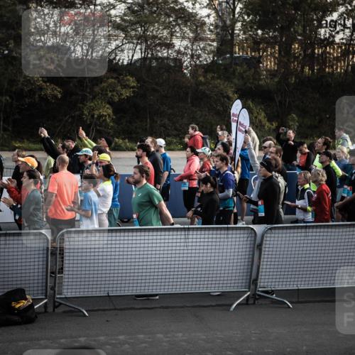 03.10.2026 - Köhlbrandbrückenlauf H.Heesch http://msf.ph/oto/10658902 03.10.2026 09:00:57 Ziel  meine-sportfotos.de