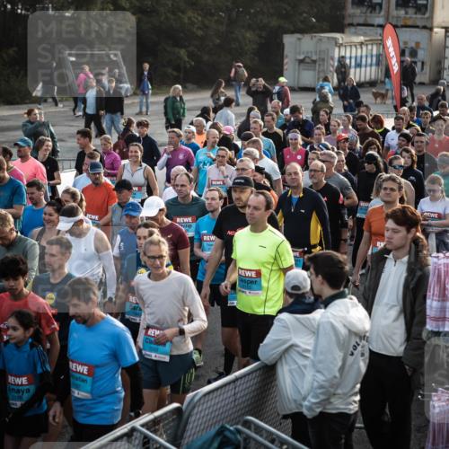 03.10.2026 - Köhlbrandbrückenlauf H.Heesch http://msf.ph/oto/10658921 03.10.2026 09:02:01 Ziel  meine-sportfotos.de