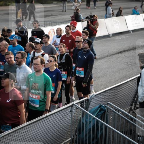 03.10.2026 - Köhlbrandbrückenlauf H.Heesch http://msf.ph/oto/10658935 03.10.2026 09:02:40 Ziel  meine-sportfotos.de