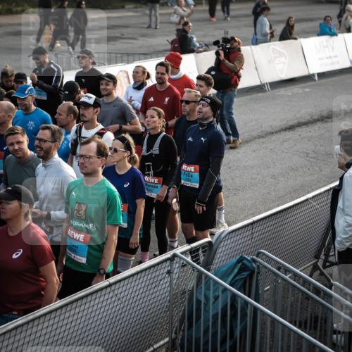 03.10.2026 - Köhlbrandbrückenlauf H.Heesch http://msf.ph/oto/10658936 03.10.2026 09:02:40 Ziel  meine-sportfotos.de