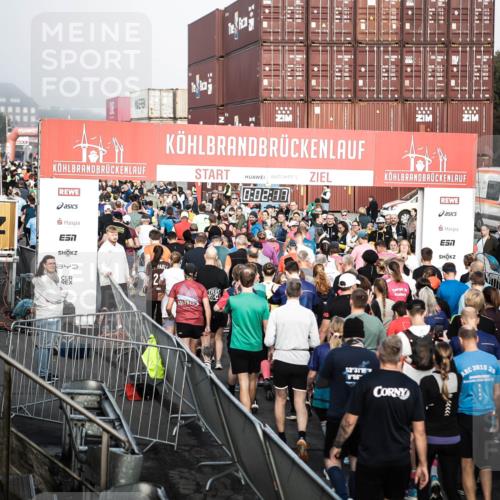 03.10.2026 - Köhlbrandbrückenlauf H.Heesch http://msf.ph/oto/10658949 03.10.2026 09:03:10 Ziel  meine-sportfotos.de