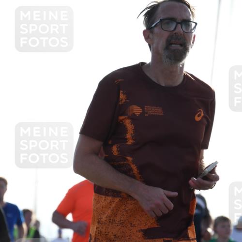 03.10.2026 - Köhlbrandbrückenlauf LenaG. http://msf.ph/oto/10658960 03.10.2026 09:32:40 Position 1 26, 2810 meine-sportfotos.de