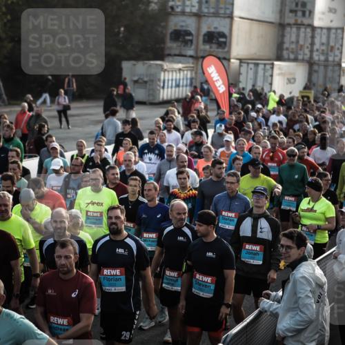 03.10.2026 - Köhlbrandbrückenlauf H.Heesch http://msf.ph/oto/10658969 03.10.2026 09:04:04 Ziel  meine-sportfotos.de