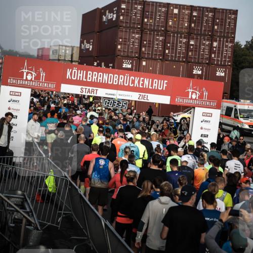 03.10.2026 - Köhlbrandbrückenlauf H.Heesch http://msf.ph/oto/10658983 03.10.2026 09:04:28 Ziel  meine-sportfotos.de