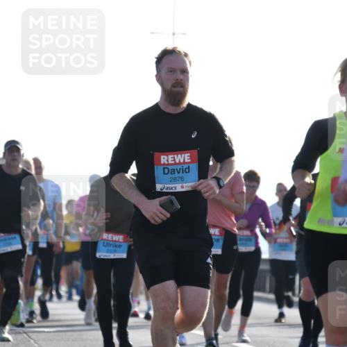 03.10.2026 - Köhlbrandbrückenlauf LenaG. http://msf.ph/oto/10658992 03.10.2026 09:33:09 Position 1 2978, 2876, 2991, 20 meine-sportfotos.de