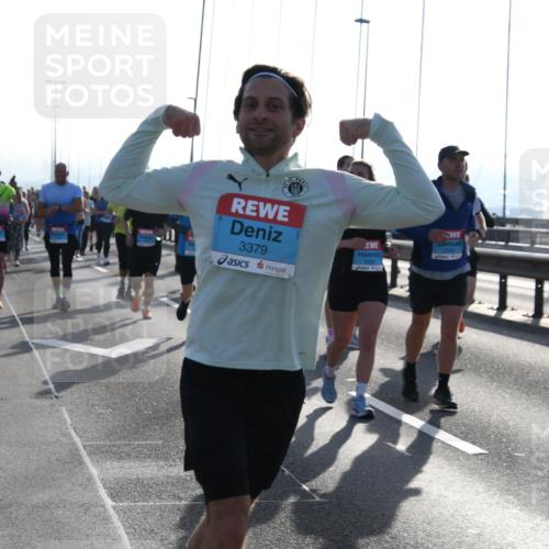 03.10.2026 - Köhlbrandbrückenlauf LenaG. http://msf.ph/oto/10659010 03.10.2026 09:33:26 Position 1 3379 meine-sportfotos.de