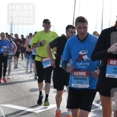 03.10.2026 - Köhlbrandbrückenlauf LenaG. http://msf.ph/oto/10659014 03.10.2026 09:33:28 Position 1 2730, 3038, 2470, 3807 meine-sportfotos.de