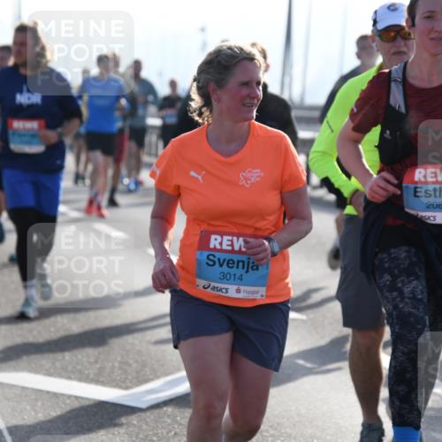 03.10.2026 - Köhlbrandbrückenlauf LenaG. http://msf.ph/oto/10659063 03.10.2026 09:33:50 Position 1 3014, 2089 meine-sportfotos.de
