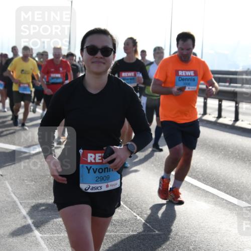03.10.2026 - Köhlbrandbrückenlauf LenaG. http://msf.ph/oto/10659099 03.10.2026 09:34:05 Position 1 2909, 3506 meine-sportfotos.de