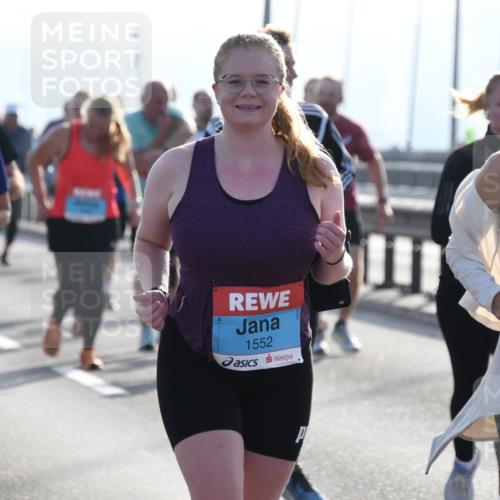 03.10.2026 - Köhlbrandbrückenlauf LenaG. http://msf.ph/oto/10659112 03.10.2026 09:34:16 Position 1 1552, 1550 meine-sportfotos.de
