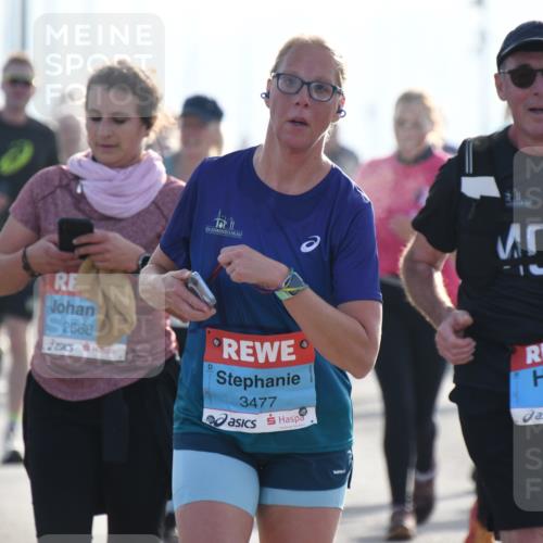 03.10.2026 - Köhlbrandbrückenlauf LenaG. http://msf.ph/oto/10659116 03.10.2026 09:34:17 Position 1 2668, 3477, 1411 meine-sportfotos.de