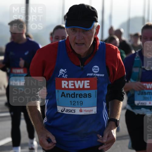 03.10.2026 - Köhlbrandbrückenlauf LenaG. http://msf.ph/oto/10659150 03.10.2026 09:35:43 Position 1 398, 2000, 1219, 3261 meine-sportfotos.de