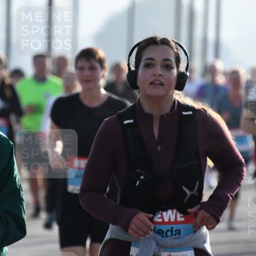 03.10.2026 - Köhlbrandbrückenlauf LenaG. http://msf.ph/oto/10659152 03.10.2026 09:35:46 Position 1 2957 meine-sportfotos.de
