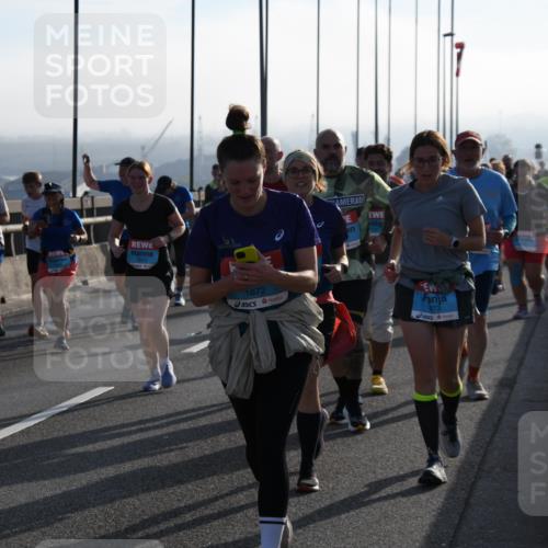 03.10.2026 - Köhlbrandbrückenlauf LenaG. http://msf.ph/oto/10659188 03.10.2026 09:36:57 Position 1 1672, 673 meine-sportfotos.de