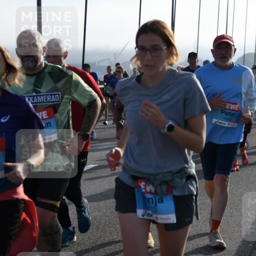03.10.2026 - Köhlbrandbrückenlauf LenaG. http://msf.ph/oto/10659190 03.10.2026 09:37:00 Position 1 1671, 1802 meine-sportfotos.de