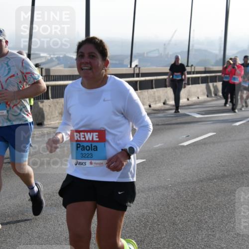 03.10.2026 - Köhlbrandbrückenlauf LenaG. http://msf.ph/oto/10659204 03.10.2026 09:37:39 Position 1 3404, 3223 meine-sportfotos.de
