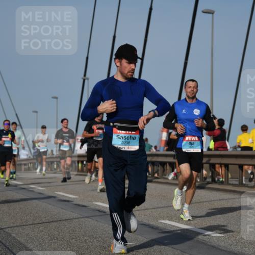 03.10.2026 - Köhlbrandbrückenlauf LenaG. http://msf.ph/oto/10659856 03.10.2026 09:38:21 Position 2 2238, 1827 meine-sportfotos.de