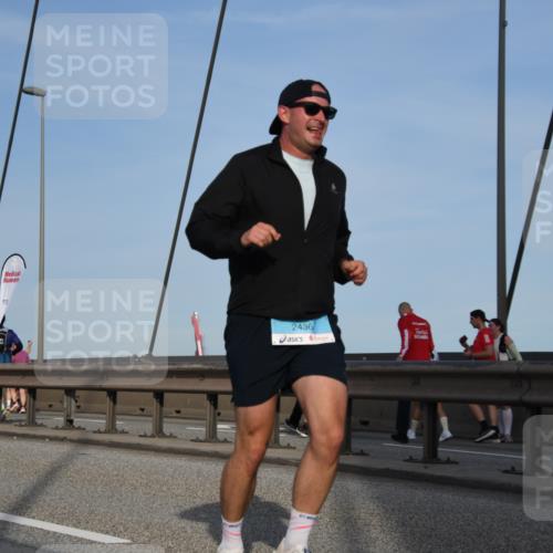 03.10.2026 - Köhlbrandbrückenlauf LenaG. http://msf.ph/oto/10659969 03.10.2026 09:39:23 Position 2 2436 meine-sportfotos.de