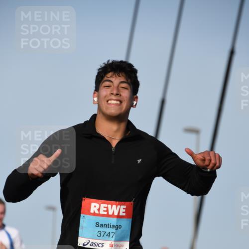 03.10.2026 - Köhlbrandbrückenlauf LenaG. http://msf.ph/oto/10660111 03.10.2026 09:40:01 Position 2 3747, 424 meine-sportfotos.de