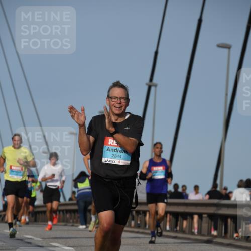 03.10.2026 - Köhlbrandbrückenlauf LenaG. http://msf.ph/oto/10660264 03.10.2026 09:40:36 Position 2 2344 meine-sportfotos.de