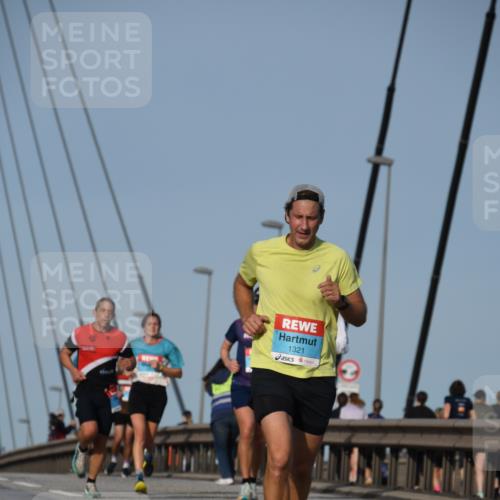 03.10.2026 - Köhlbrandbrückenlauf LenaG. http://msf.ph/oto/10660298 03.10.2026 09:40:41 Position 2 1321, 2 meine-sportfotos.de