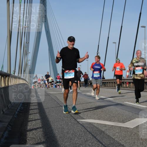 03.10.2026 - Köhlbrandbrückenlauf LenaG. http://msf.ph/oto/10660518 03.10.2026 09:41:44 Position 2 1449 meine-sportfotos.de