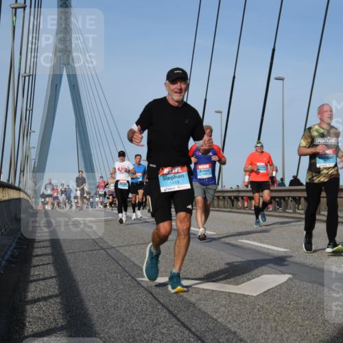03.10.2026 - Köhlbrandbrückenlauf LenaG. http://msf.ph/oto/10660538 03.10.2026 09:41:45 Position 2 1449 meine-sportfotos.de