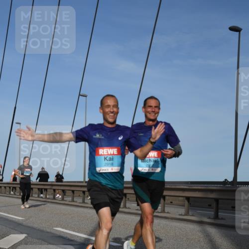03.10.2026 - Köhlbrandbrückenlauf LenaG. http://msf.ph/oto/10660893 03.10.2026 09:43:16 Position 2 2918, 2962 meine-sportfotos.de