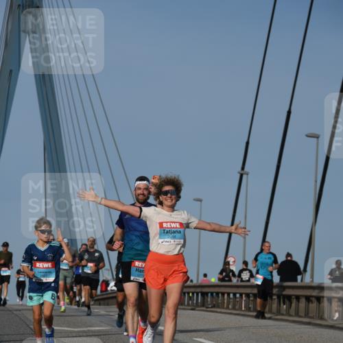 03.10.2026 - Köhlbrandbrückenlauf LenaG. http://msf.ph/oto/10660955 03.10.2026 09:43:29 Position 2 3821, 2270, 2014 meine-sportfotos.de