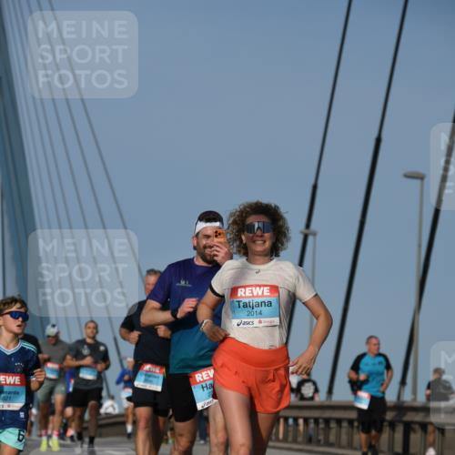 03.10.2026 - Köhlbrandbrückenlauf LenaG. http://msf.ph/oto/10660963 03.10.2026 09:43:30 Position 2 3821, 2014 meine-sportfotos.de