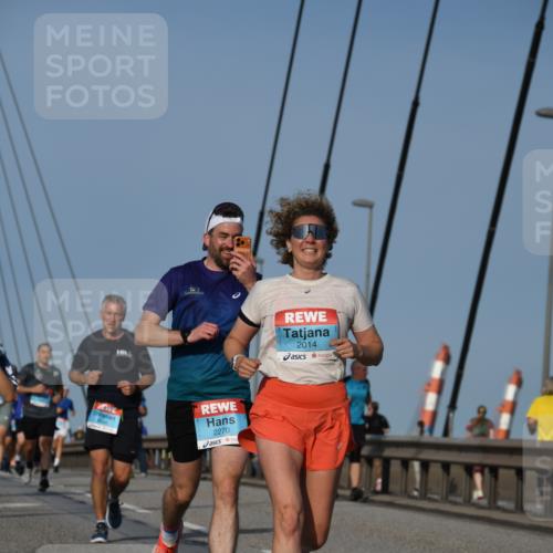 03.10.2026 - Köhlbrandbrückenlauf LenaG. http://msf.ph/oto/10660978 03.10.2026 09:43:31 Position 2 2270, 2014 meine-sportfotos.de