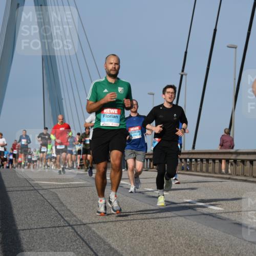 03.10.2026 - Köhlbrandbrückenlauf LenaG. http://msf.ph/oto/10661146 03.10.2026 09:44:13 Position 2 2007, 2427, 1834 meine-sportfotos.de