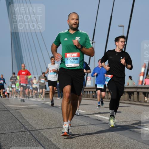 03.10.2026 - Köhlbrandbrückenlauf LenaG. http://msf.ph/oto/10661165 03.10.2026 09:44:14 Position 2 2007 meine-sportfotos.de