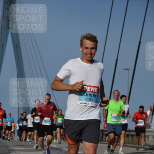03.10.2026 - Köhlbrandbrückenlauf LenaG. http://msf.ph/oto/10661244 03.10.2026 09:44:33 Position 2 2480 meine-sportfotos.de