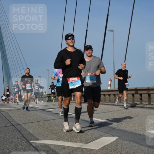 03.10.2026 - Köhlbrandbrückenlauf LenaG. http://msf.ph/oto/10661387 03.10.2026 09:45:06 Position 2 2248, 3862 meine-sportfotos.de