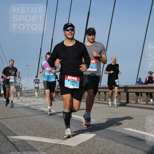 03.10.2026 - Köhlbrandbrückenlauf LenaG. http://msf.ph/oto/10661395 03.10.2026 09:45:06 Position 2 2248, 8862 meine-sportfotos.de