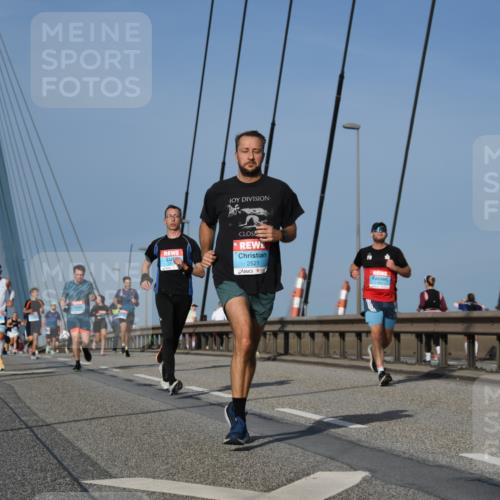 03.10.2026 - Köhlbrandbrückenlauf LenaG. http://msf.ph/oto/10661419 03.10.2026 09:45:10 Position 2 2521 meine-sportfotos.de