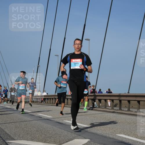 03.10.2026 - Köhlbrandbrückenlauf LenaG. http://msf.ph/oto/10661435 03.10.2026 09:45:12 Position 2 2374, 1901 meine-sportfotos.de